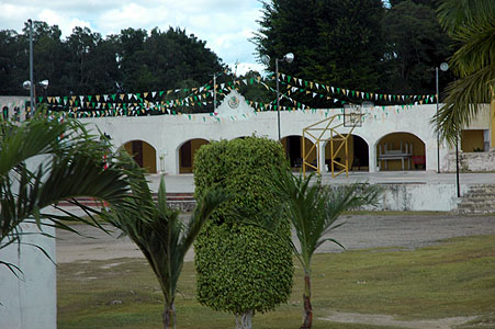 November 3, 2010 Chichen Itza 016.JPG